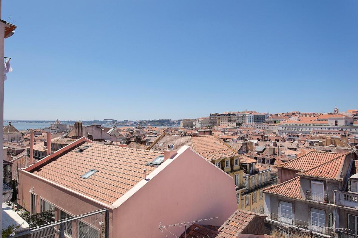 Charming In Baixa
